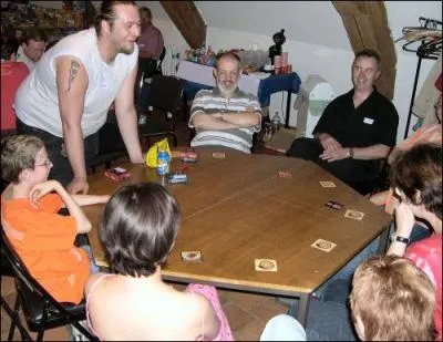 Combien faut-il de joueurs au minimum ?