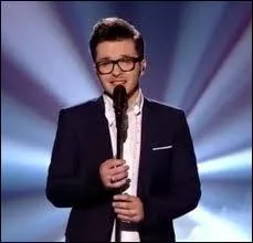 Quelle chanson a-t-il chantée en solo lors de la demi-finale ?