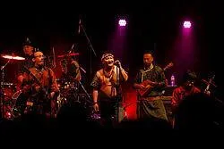Groupe de Pop punk mongole formé à Pékin en Chine en 2004. Ils ont écrit "He Who Travels Far" en 2010.