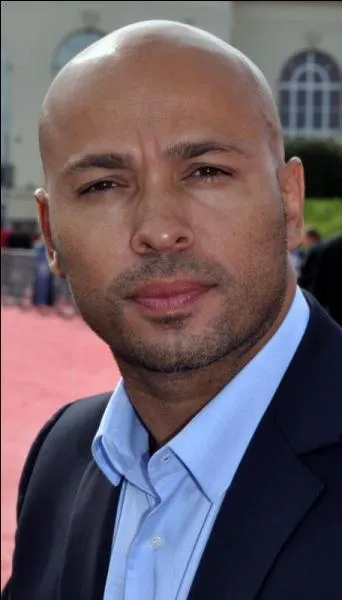 Lequel de ces acteurs n'est pas chauve ?