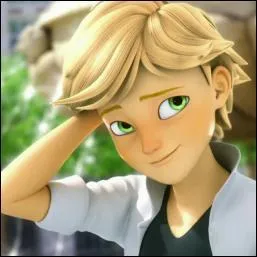 De qui notre personnage principal est-elle amoureuse ?