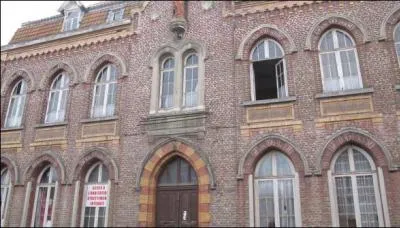 Remontons vers le Nord, la commune qui forme mon douzième est à proximité de Douai, à 25 km de Lille.