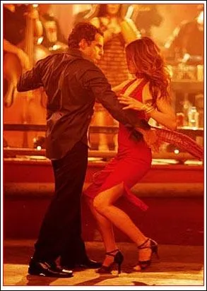 Dans le film intitul Polly et moi (Along came Polly), elle a deux acteurs rputs comme partenaires, qui sont-ils ?