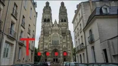 Je porte le nom de cette ville d'Indre-et-Loire :