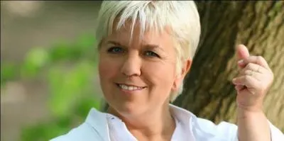 Mimie Mathy fait partie de l'association "les Restos du cur".