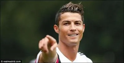 Cristiano Ronaldo est un joueur de football brésilien.