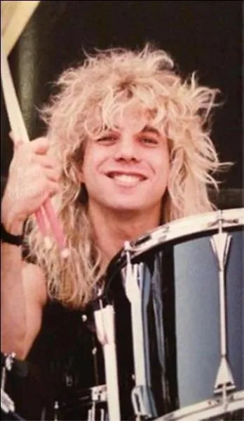 Steven Adler était accro à :