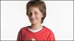 Daisy et Vincent ont deux noms de famille. Vrai ou Faux ?