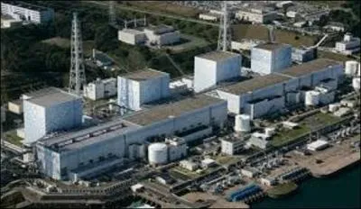 Quel est le nom de cette centrale nucléaire japonaise touchée le 11 mars 2011, par un séisme et un tsunami sur la côte Pacifique de Tonoku, une catastrophe industrielle majeure du début de ce siècle ?
