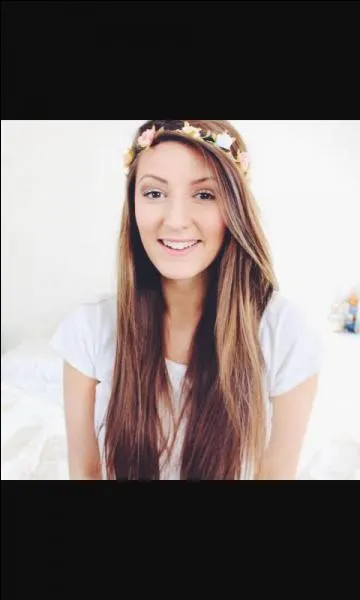 Qui est cette youtubeuse ?