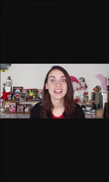 Qui est cette youtubeuse ?