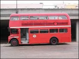 Quel pays est-ce ? La langue parlée dans ce pays est la langue la plus populaire au monde.