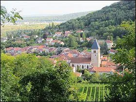 Mon septi�me n'est pas une commune, mais un toponyme : tant de villes et villages portent ce nom. Celui sur la photo est en Moselle.