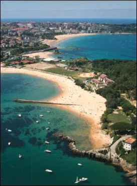 Sur quel golfe se situe Santander, ville côtière du Nord de l'Espagne ?