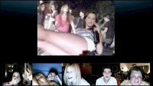 Très vite, Blaire est contactée par Laura Barns via Facebook, et les amis se rendent compte qu'une personne s'est invitée à leur discussion ; "Billie". En allant voir son profil, Blaire voit que c'est Laura Barns... Elle exprime à voix haute son désir de raccrocher... Que lui envoie Laura ?