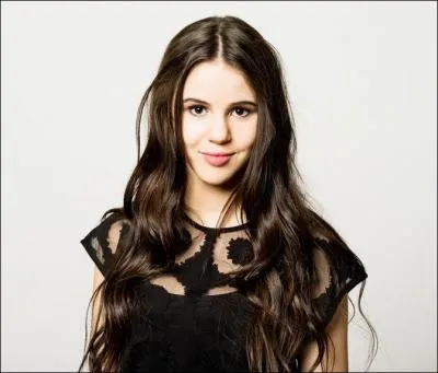 Qui est cette jeune chanteuse, gagnante de l'émission "La France a un incroyable talent" en 2011 ?