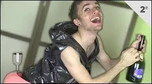 Combien a-t-il d'abonnés ? (environ)