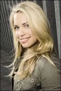 Chez qui a t-elle habit pendant un moment ?