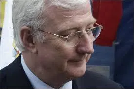 Il s'appelle Henri-Claude Micheroux, il est le sosie d'un roi des Belges. Lequel ?