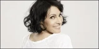 C'est une danseuse étoile.