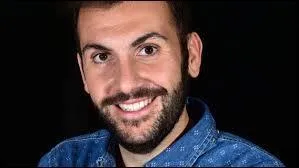 Il est dans la Redroom.