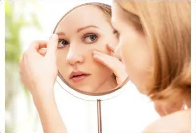 Elle porte ombrage aux jeunes filles en fleurs.