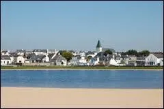 La ville Morbihannaise d'Etel se situe en région ...