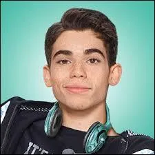 Dans quelle série récente, pas encore disponible en France, a-t-il joué le premier rôle ?