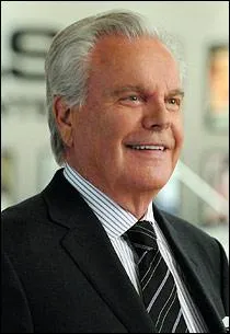 C'est le père de DiNozzo. Il se nomme...