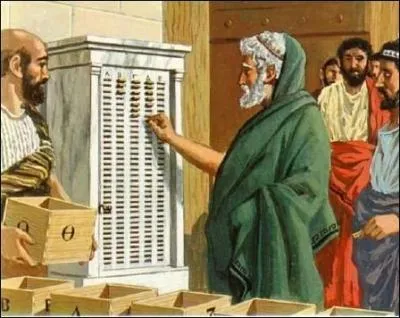 Pendant la guerre du Péloponnèse il fut créé, à Athènes, un poste officiel spécialement chargé de surveiller la conduite des femmes ; qui était ce magistrat ?