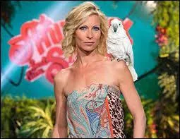 Que peut chanter le cacatoes de la photo ?