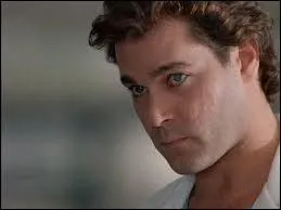 Qui incarne Henry Hill dans "Les Affranchis" de Martin Scorsese ?