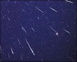 Belle idée que cette Nuit des Etoiles, qui permet d'admirer la voûte des Cieux et ses astres scintillants pour réfléchir au merveilleux et à l'inconnu du monde. Quelle est la date où l'on lève le nez au ciel de nuit ?