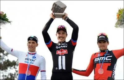 Qui est ce coureur qui a gagné Milan-Sanremo et Paris-Roubaix en 2015 ?