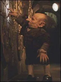 Quel objet Hagrid récupère-t-il dans le coffre ?