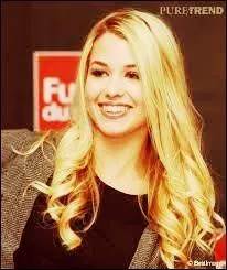 "EnjoyPhoenix" est le pseudonyme choisi par Marie Lopez. Celle-ci n'avait que 16 ans lorsqu'elle a lancé sa chaîne YouTube. Quelle fut sa première vidéo ?