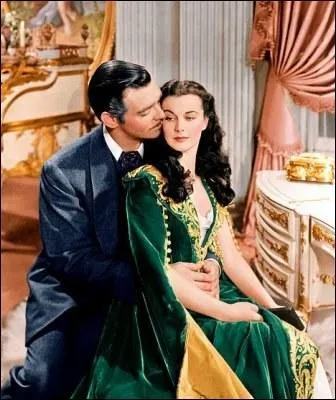 Quels acteurs incarnent Scarlett O'Hara et Rhett Butler dans le film "Autant en emporte le vent", en 1939