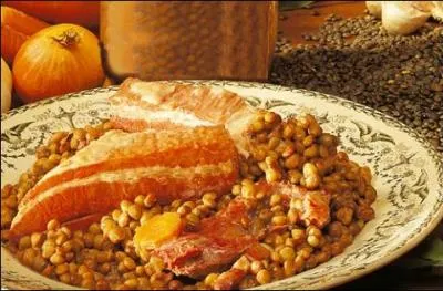 Tout le monde connaît le petit salé aux lentilles ! Qu'appelle-t-on "petit salé" ?