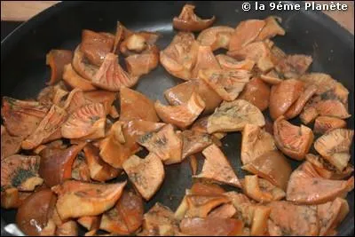 Que sont ces champignons revenus à la poêle ?