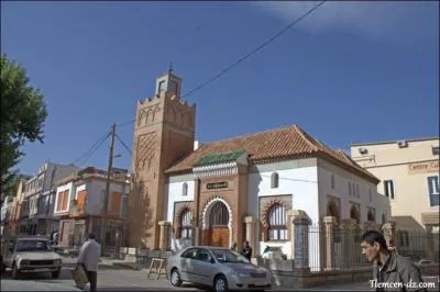 Dans lequel de ces trois pays la ville de Tlemcen se trouve-t-elle ?