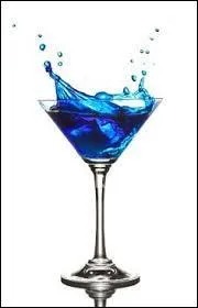 Cette liqueur de couleur bleue est fabriquée à l'origine par les Hollandais. Elle est composée d'écorces, issues généralement de petites oranges vertes amères ou bigarades :