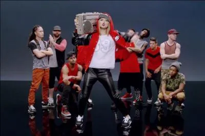 Vous &ecirc;tes lents, secouez-vous et dites-moi le nom de cette chanson qui a fait danser la plan&egrave;te.