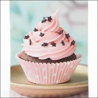 Je suis une youtubeuse beauté, lifestyle, cooking... J'assume totalement ma bisexualité, j'ai un peu plus de 500 000 abonnés. Qui suis-je ?