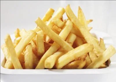 Ma vraie identité se rapproche beaucoup de mon pseudo, avec un léger jeu de mot. J'ai créé ma chaîne à 11 ans, j'en ai maintenant 18. Je fais souvent des analyses ou... critiques de musiques. Qui suis-je ?