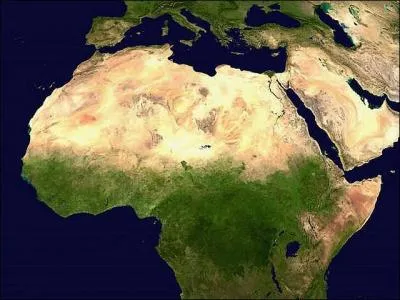 Lequel de ces pays ne se situe pas dans le désert du Sahara ?