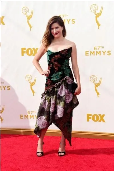 Que dire de ce modèle porté aux Emmys 2015 ?