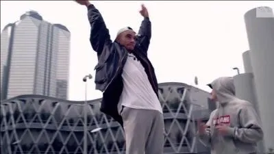 Dans le clip de quel rappeur Mister V a-t-il fait son apparition ?