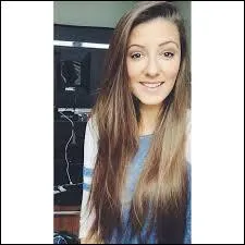 Elle s'appelle Emma, elle a 19 ans et elle habite près de Paris. Qui est-ce ?