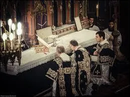 Louis XVI est revenu à Paris en octobre 1789... Mais fuira en direction de Varennes deux ans plus tard. Où la famille royale sera-t-elle emprisonnée ?