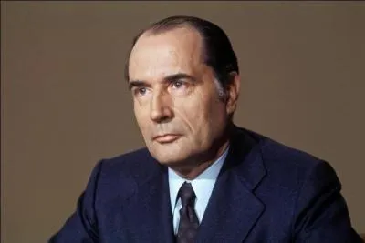 Quelles sont les dates de début et de fin de la candidature, en tant que président, de François Mitterrand ?